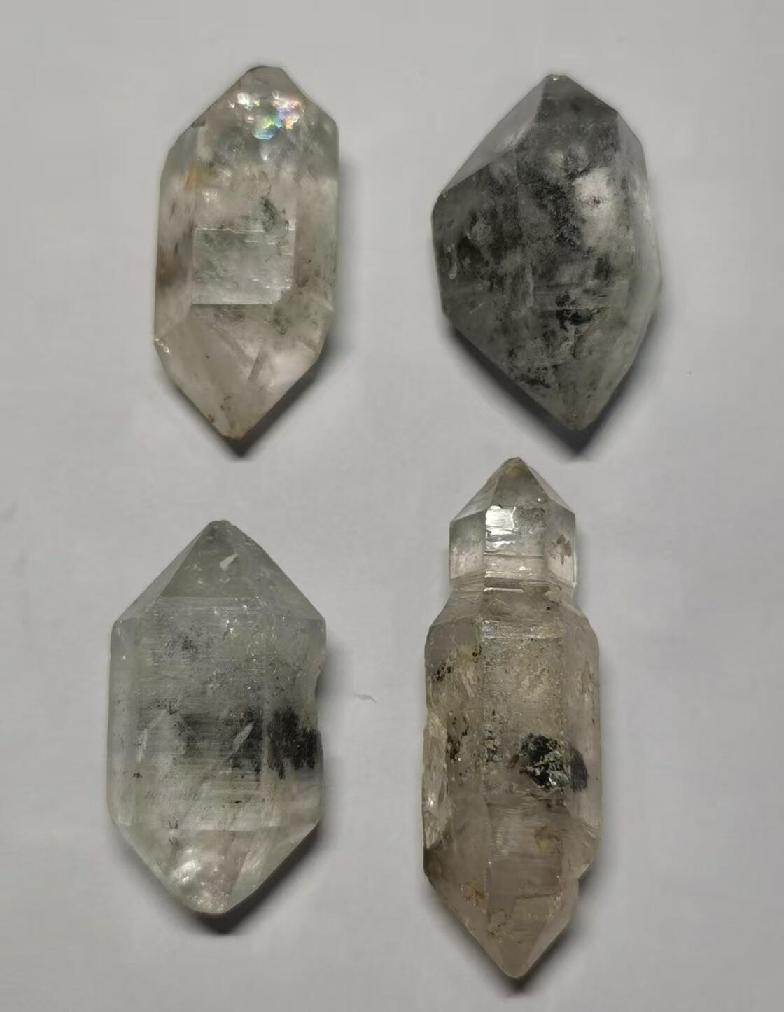 七河·藏家水晶矿标化石小拍（总第41期） 藏家出品X758（9）比较大块头的云贵闪灵水晶原石一组4件