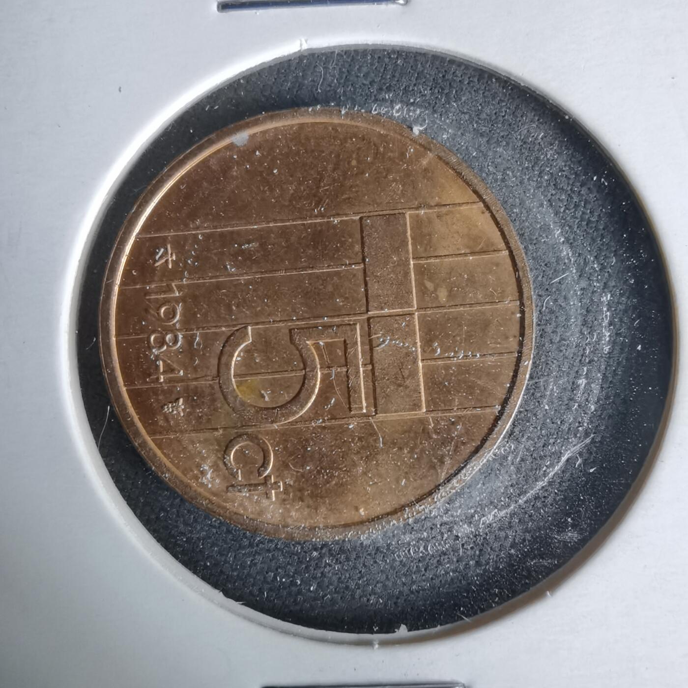 沼泽如烟--第1019场 荷兰1984年五分