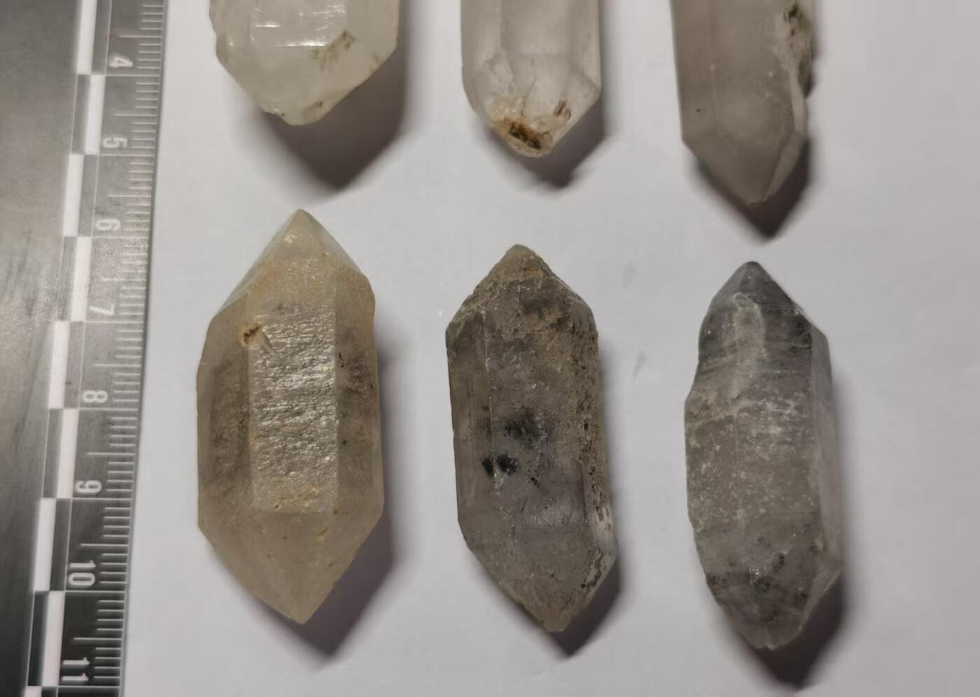 七河·藏家水晶矿标化石小拍（总第41期） 藏家出品X756（10） 块头比较大的云贵闪灵水晶原石一组6件 90多克