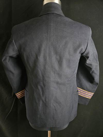 0元起拍勋章 第338期 咸鱼国勋章拍卖专场 3月15日（周日）下午6：00开始 日本ww2时期 川崎重工汽船制服上衣 胸围96 衣长68 肩宽44 袖长58