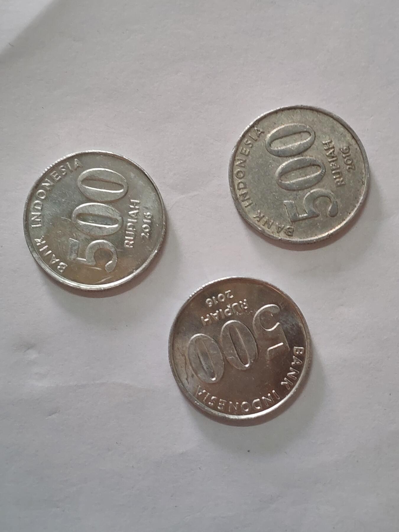 韵星假日军品类拍卖第45期 -- Rimey Holidays Militaria Auction 45 印尼五百卢比亚三枚 印尼硬币很少流通 因为汇率太低