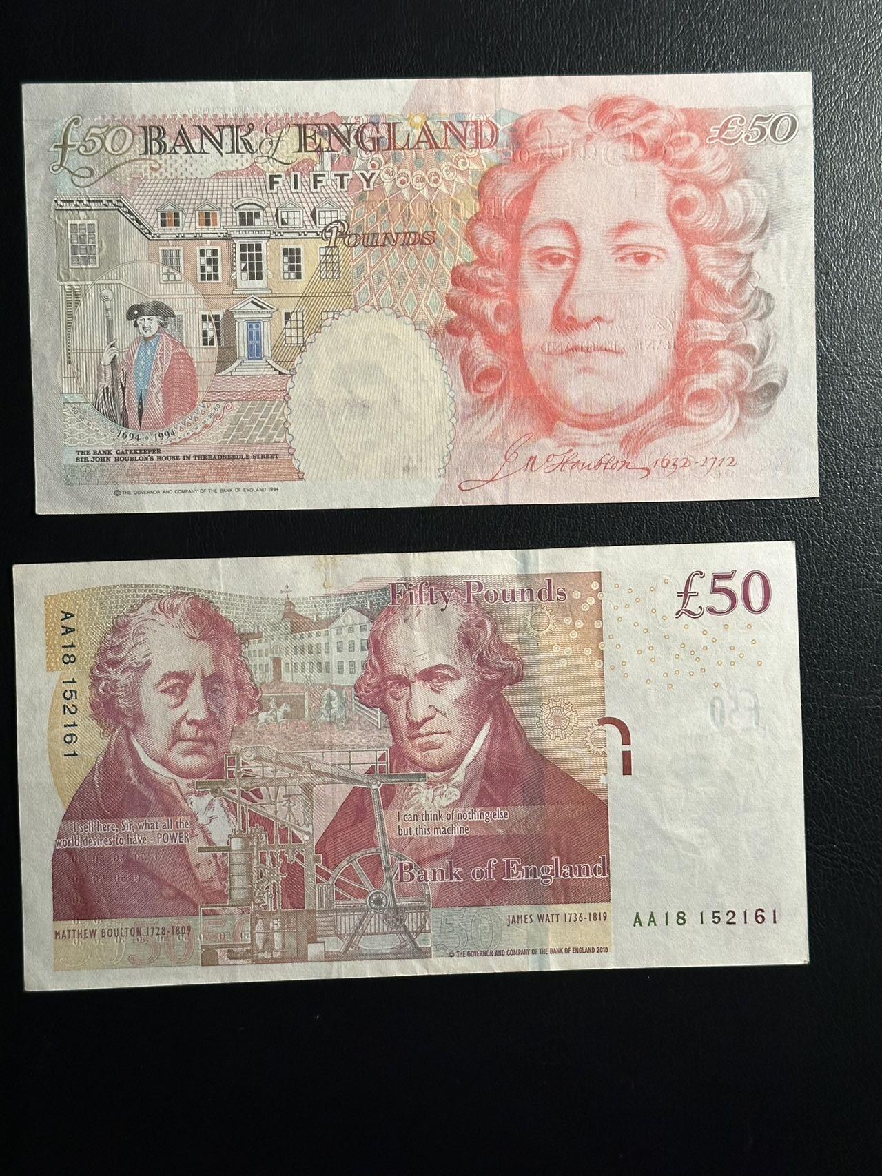 丙午马年三月第二场 精品更新 英国2个版本50镑，最大面额！品相au。其中一张稀有AA无47！女王头像的绝唱。