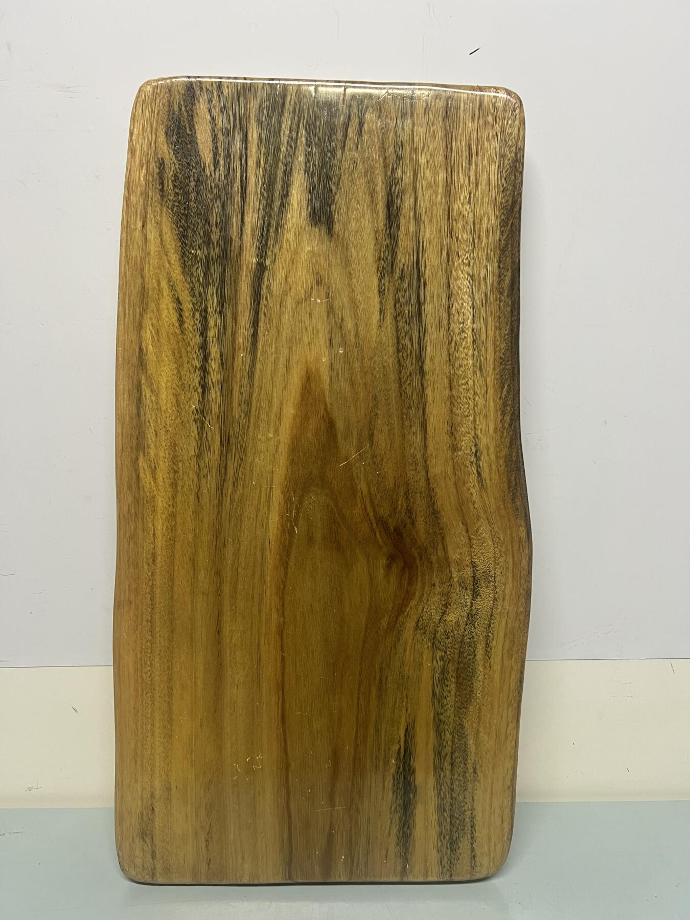 零元拍：金丝楠双层茶盘 金光闪闪。尺寸约：54/28/3.5CM。  