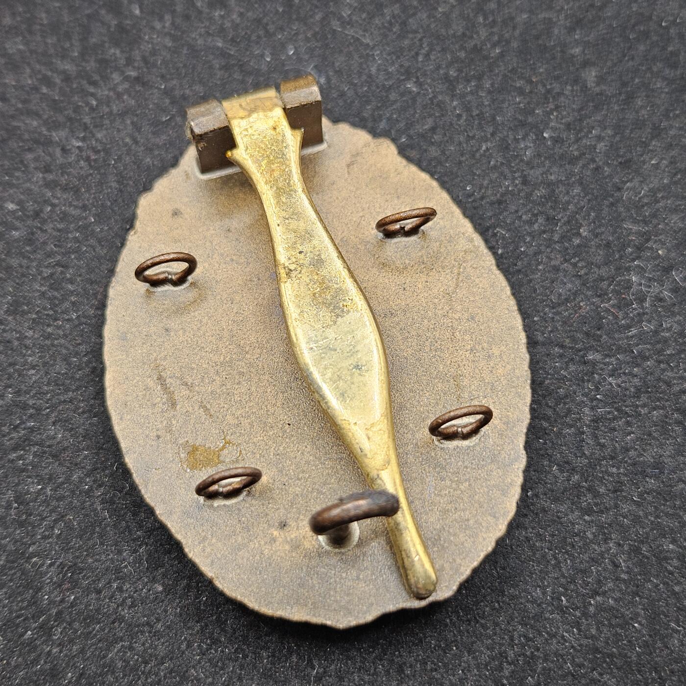 0元起拍勋章 第338期 咸鱼国勋章拍卖专场 3月15日（周日）下午6：00开始