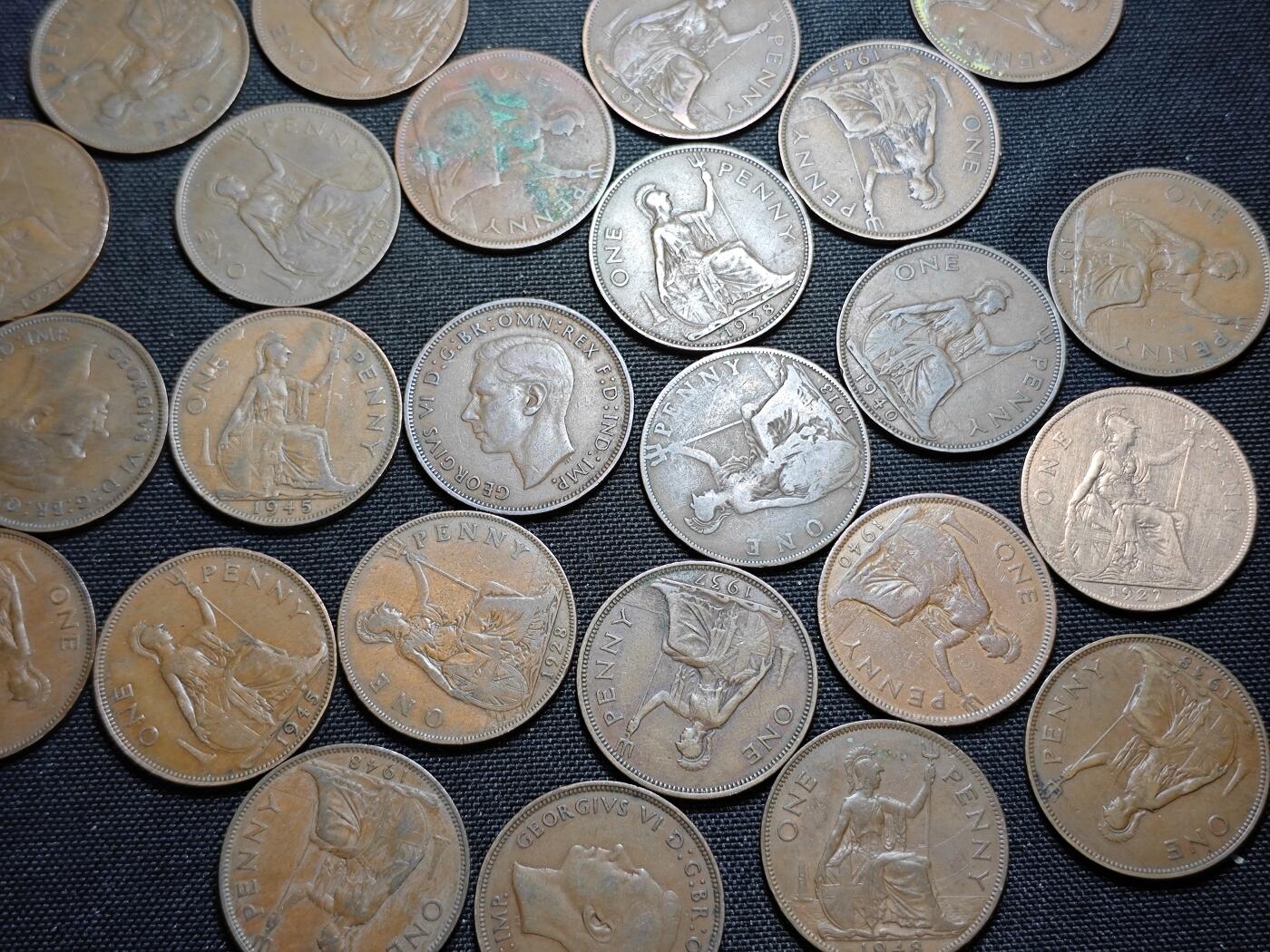 KK钱币收藏小铺   套币 批量/好品散币专场 2月预留时间 周末发货  英国乔六1便士铜币 29枚一组