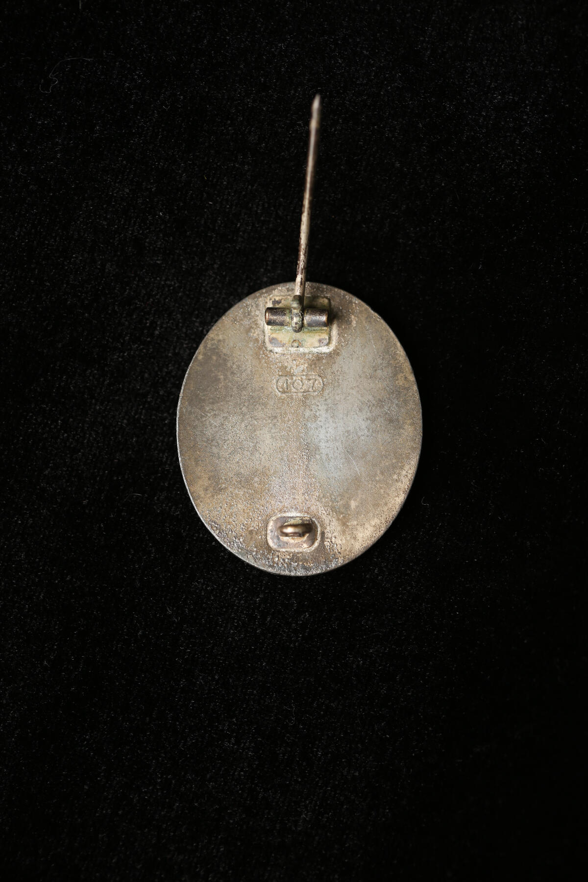 戎马世界章牌大赏第112期 德专场 德三银色战伤奖章 背打107标