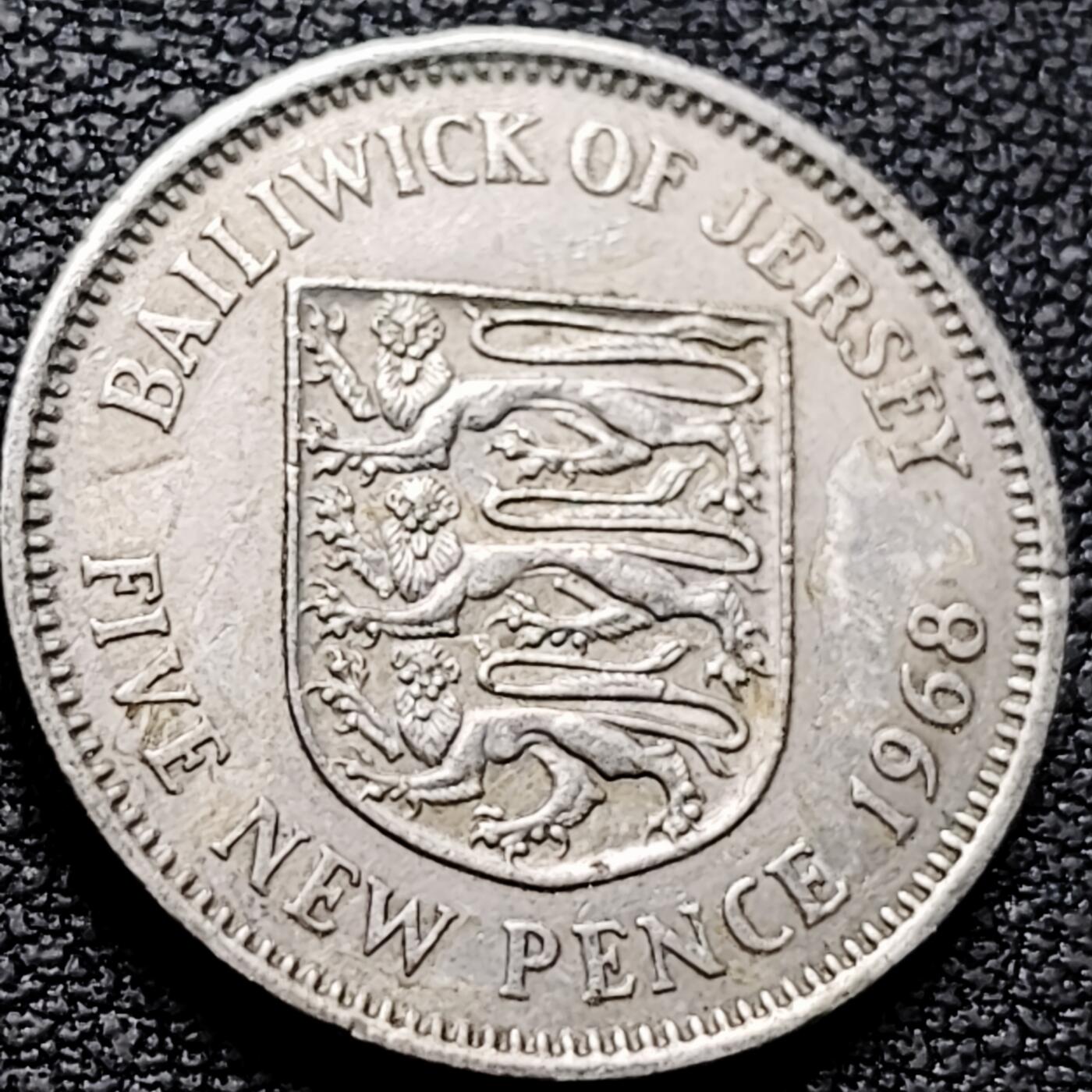 泉币菌-第208场-拍品多 请提前出价 。