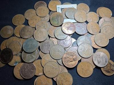 KK钱币收藏小铺   套币 批量/好品散币专场 2月预留时间 周末发货 -  英国1便士铜币 女王一组92枚