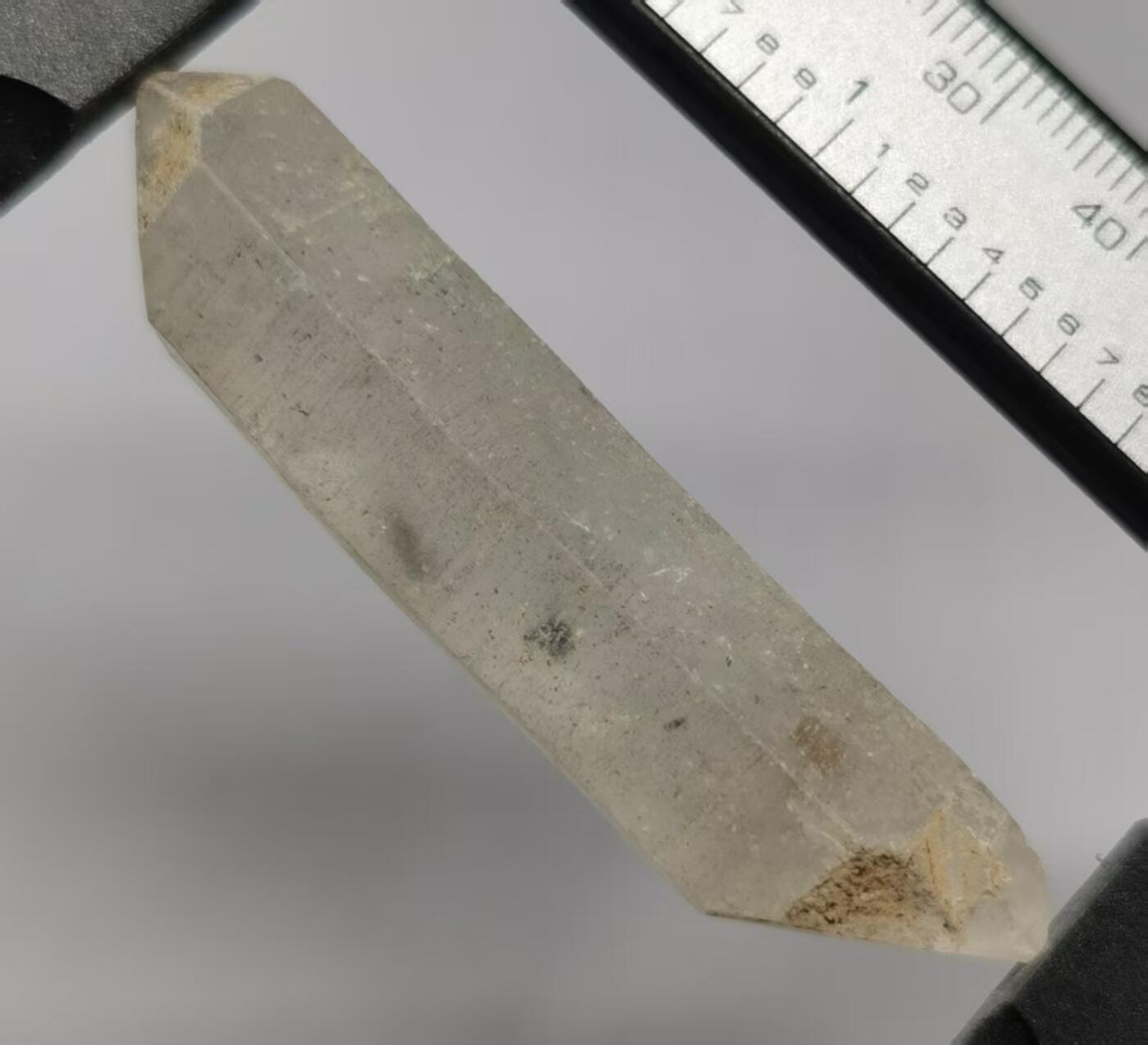 七河·藏家水晶矿标化石小拍（总第41期） 藏家出品 X712（2）云贵闪灵水晶原石 周正双尖长条 带老皮 十几克 