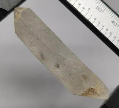 七河·藏家水晶矿标化石小拍（总第41期） - 藏家出品 X712（2）云贵闪灵水晶原石 周正双尖长条 带老皮 十几克 