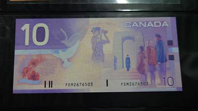 世界钱币～微拍第239期暨2026年第20期  部分尾货整理陆续低价起拍清仓 - 2002年加拿大10元 初版无金属线 全新绝品无4尾号503