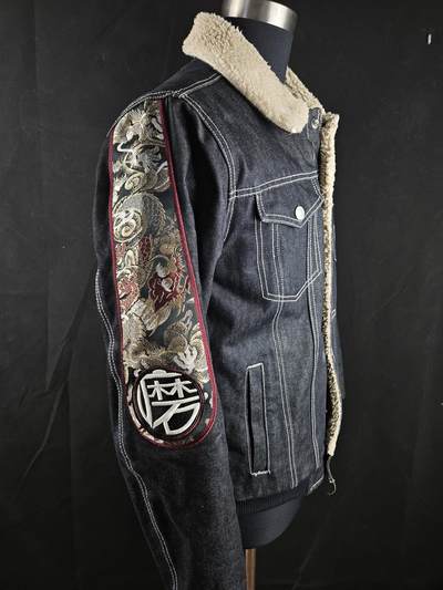 0元起拍勋章 第338期 咸鱼国勋章拍卖专场 3月15日（周日）下午6：00开始 古着夹克 胸围106 肩宽44 衣长66 袖长62