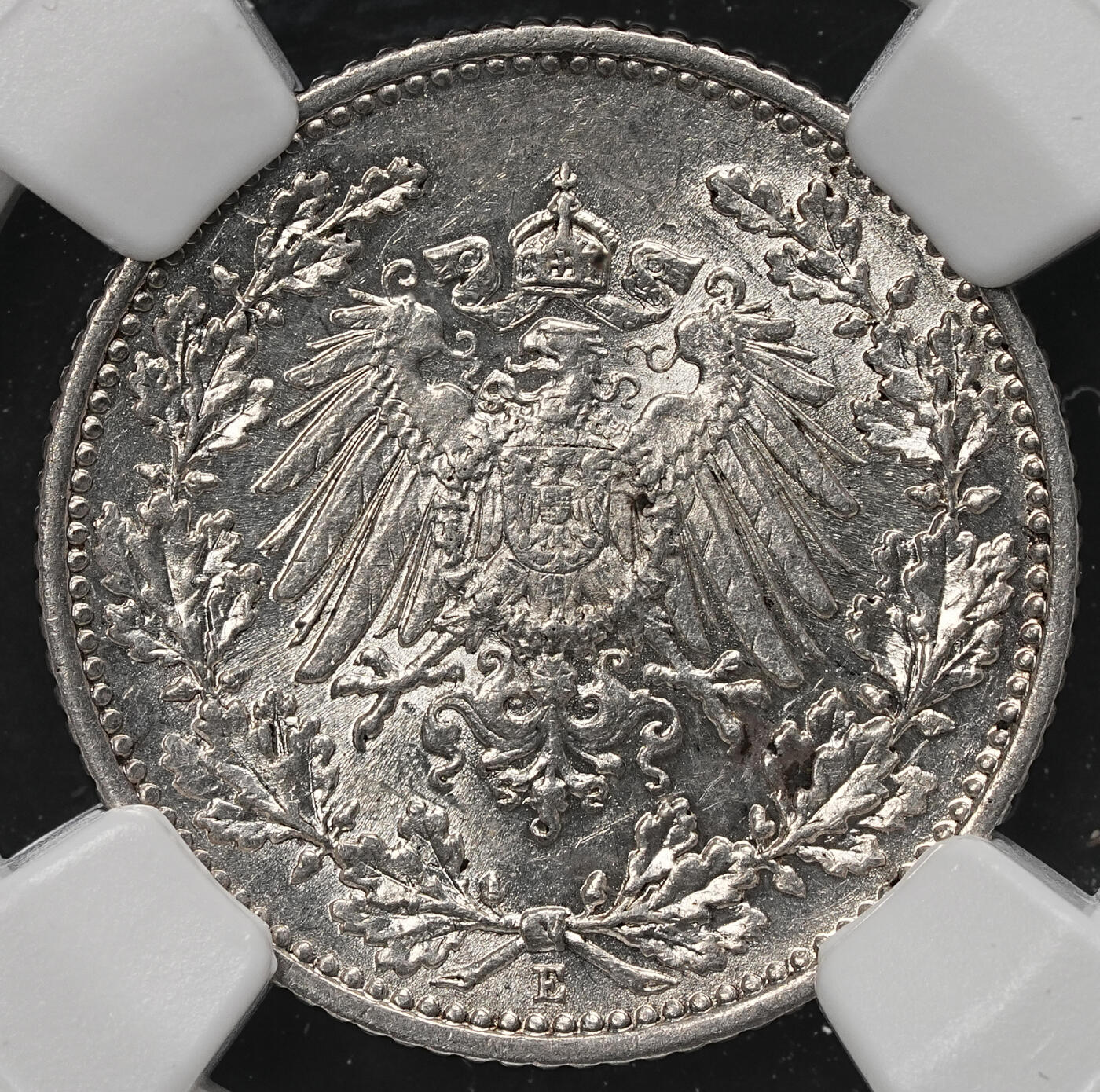 修遠堂世界钱币第107期 NGC MS63 1913年德国1/2马克银币，E厂铭，少见的年份厂铭，盒子年代标识有误