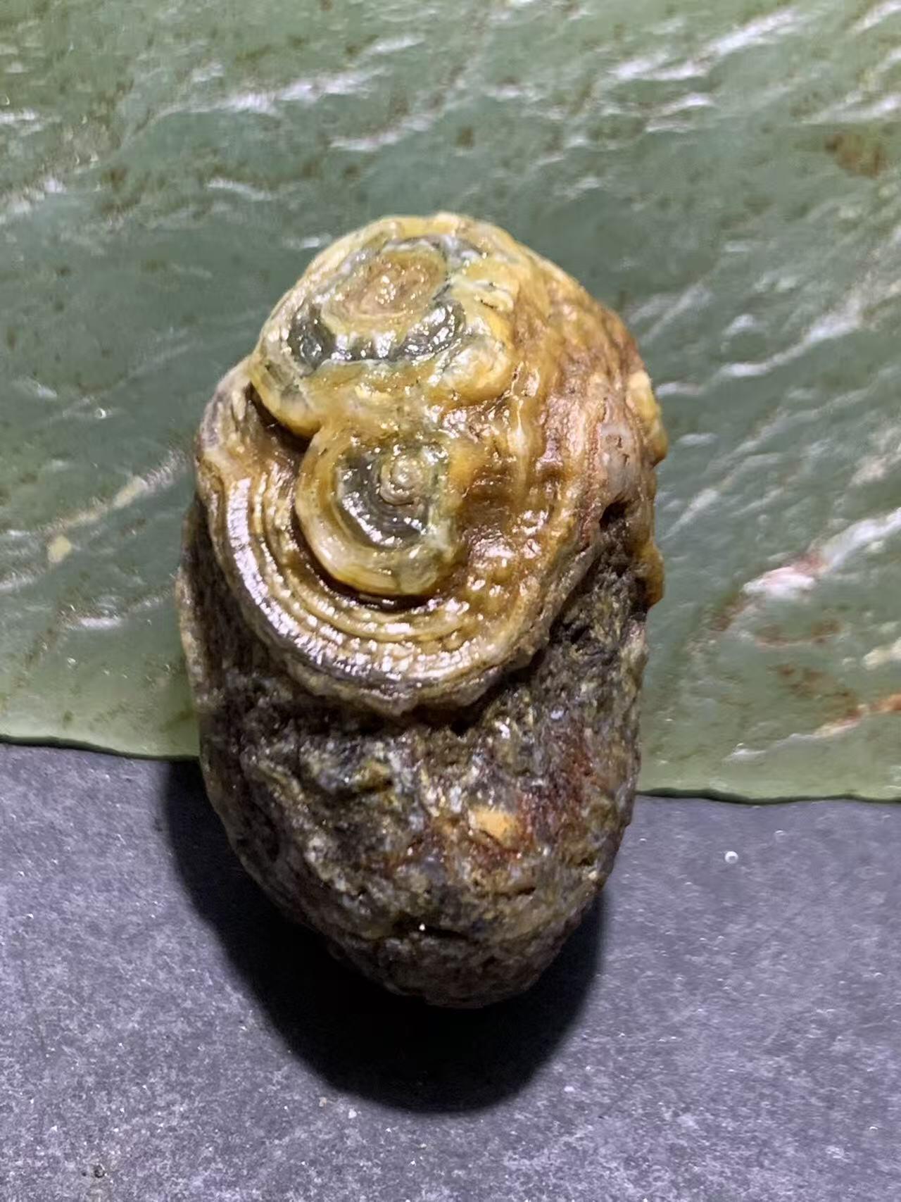 精美罕见8字天眼，眼石原石珠子一颗