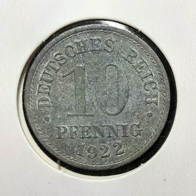 外国优质老铜币银币苏联纪念章，每周六晚九点倒数截拍，满百包邮可寄存，持续收拍 - 魏玛共和国1922年10 芬尼铁币，正面为帝国鹰国徽，背面标注面值与年份。此时德国正处于恶性通胀阶段，铁铸低值币是应对货币贬值、维持底层流通的应急手段，见证魏玛时期经济崩溃的历史。