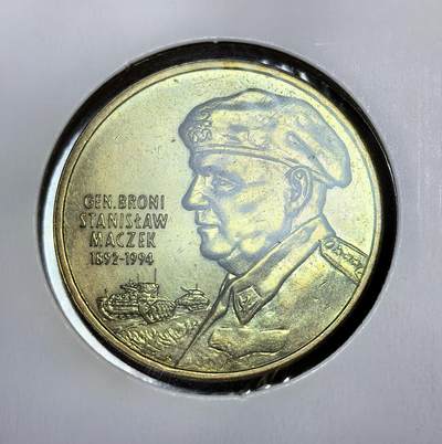 外国优质老铜币银币苏联纪念章，每周六晚九点倒数截拍，满百包邮可寄存，持续收拍 - 波兰2003年2兹罗提纪念币，为纪念二战将领斯坦尼斯瓦夫・马采克诞辰 111 周年发行。正面为波兰国徽白鹰，背面是将军肖像与坦克，见证波兰对二战英雄的缅怀与军事历史传承。
