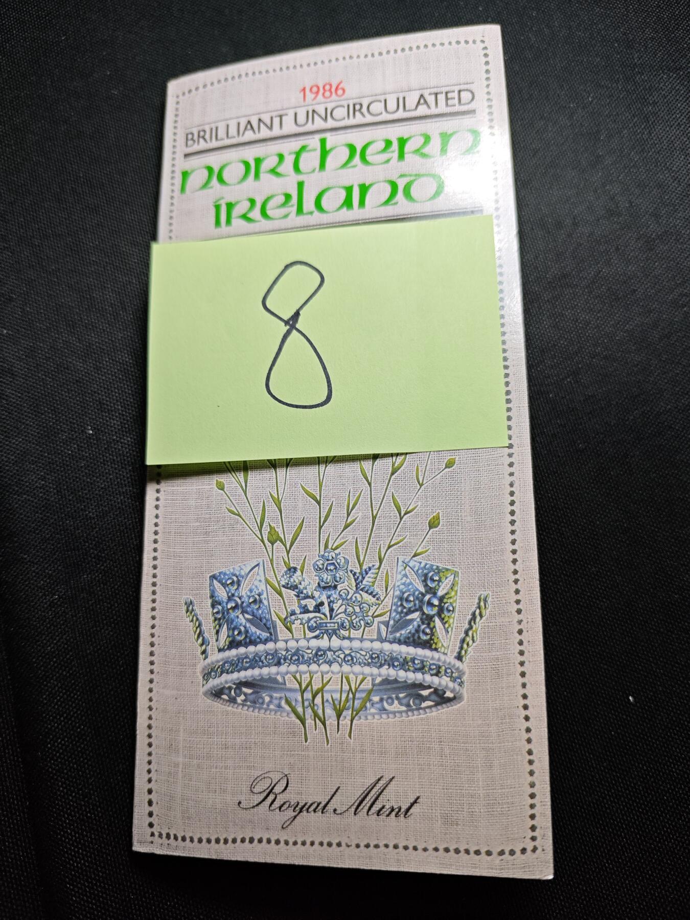 KK钱币收藏小铺   套币专场 2月预留时间 周末发货  1986英国精制1镑 卡册