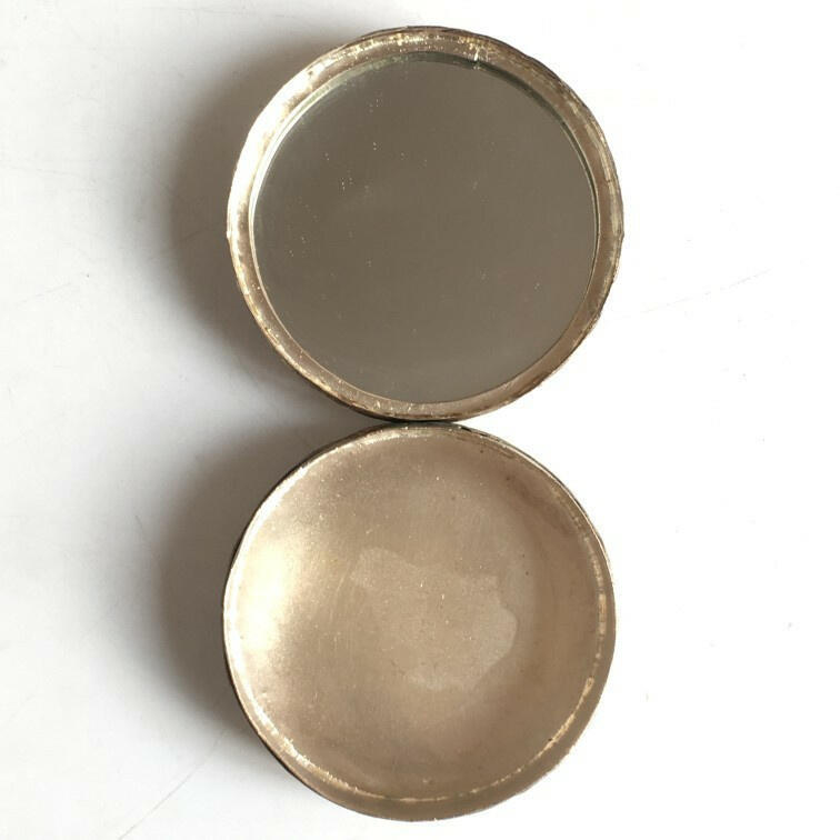        01c创汇出口白铜鎏银镶嵌手绘彩绘仕女老瓷片老瓷板画首饰盒粉盒印泥盒1个原版真品库存老货旧藏文玩艺术收藏