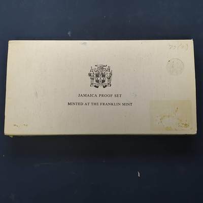 【全场包邮】纯粹捡漏拍513场 - 牙买加1976年官方封装精制套币-盒证全-含纳尔逊将军银币【45毫米42.8克92.5%】+诺曼·曼利银币【45毫米37.6克50%】【共计含纯银58.39克】