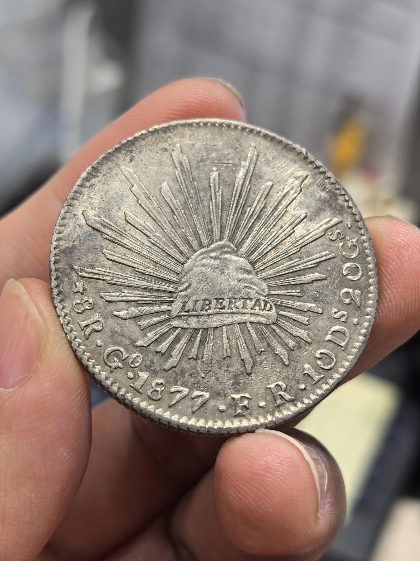 博洋堂世界钱币拍卖第164期（全场包邮） 墨西哥1877年GO FR版花边鹰洋8里亚尔银币，可爱正圆小戳，近未流通