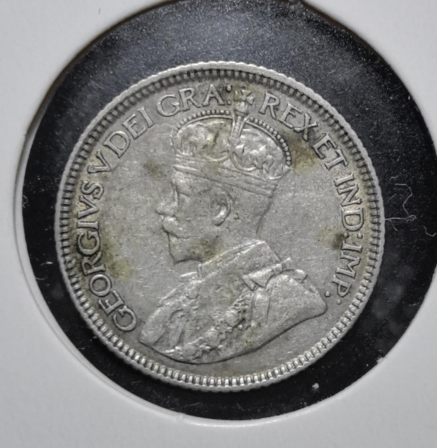 外国优质老铜币银币苏联纪念章，每周六晚九点倒数截拍，满百包邮可寄存，持续收拍 加拿大1920年10分银币，正面为英王乔治五世侧面像及 “蒙神之恩，国王兼印度皇帝” 字样，背面是加拿大国名、面值与枫叶纹饰，由渥太华造币厂铸造，是英属加拿大时期的代表性流通银币。