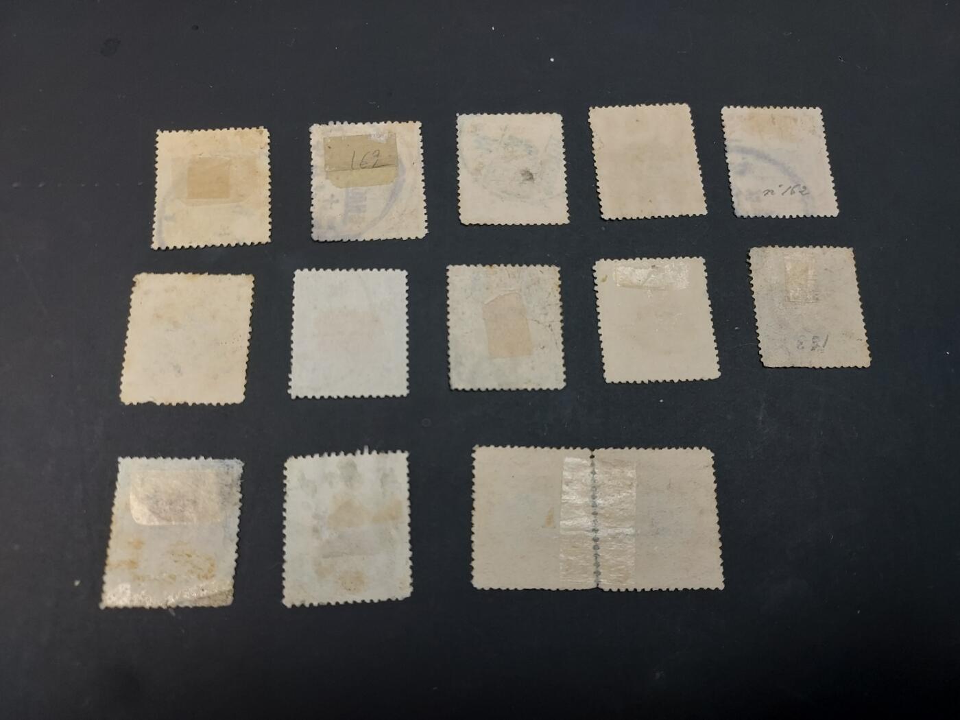 博彦收藏  TM 3月18日 8点邮票专场 全场包邮 民国帆船宫门旧票14枚，个别瑕疵， 大部分上品