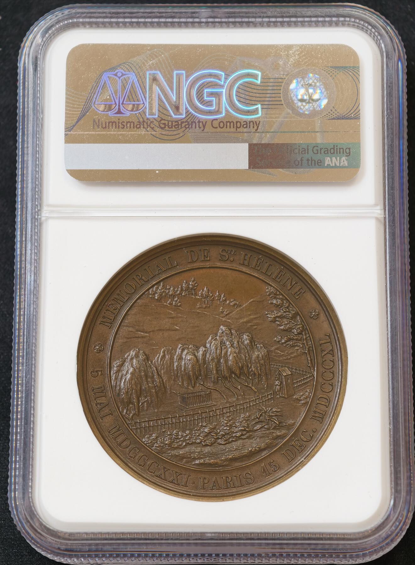 甄臻铺-世界币章拍卖（第54期），3月28日甄品场拍品征集中，送拍享返佣金等优惠多多 NGC-MS64BN 法国 1840年拿破仑百日王朝军装纪念拿皇遗体从圣赫勒拿岛回巴黎荣军院 NGC加厚盒子大铜章 高浮雕细节清晰 拿皇系列完结品种。