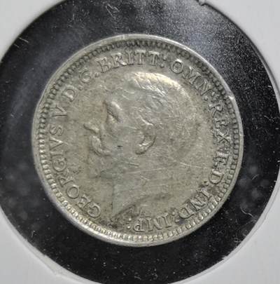 外国优质老铜币银币苏联纪念章，每周六晚九点倒数截拍，满百包邮可寄存，持续收拍 - 英国乔治五世1928年3便士银币，正面为国王左向肖像，背面新采用橡树枝与橡果设计。见证了乔治五世统治后期的货币变革。