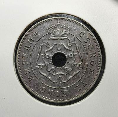 外国优质老铜币银币苏联纪念章，每周六晚九点倒数截拍，满百包邮可寄存，持续收拍 - 南罗得西亚1937年壹便士铜币，属英属自治领时期流通币。正面为乔治六世王冠纹章，背面是中孔面值与蛇纹装饰，见证英国殖民统治下的南部非洲殖民经济与社会变迁。