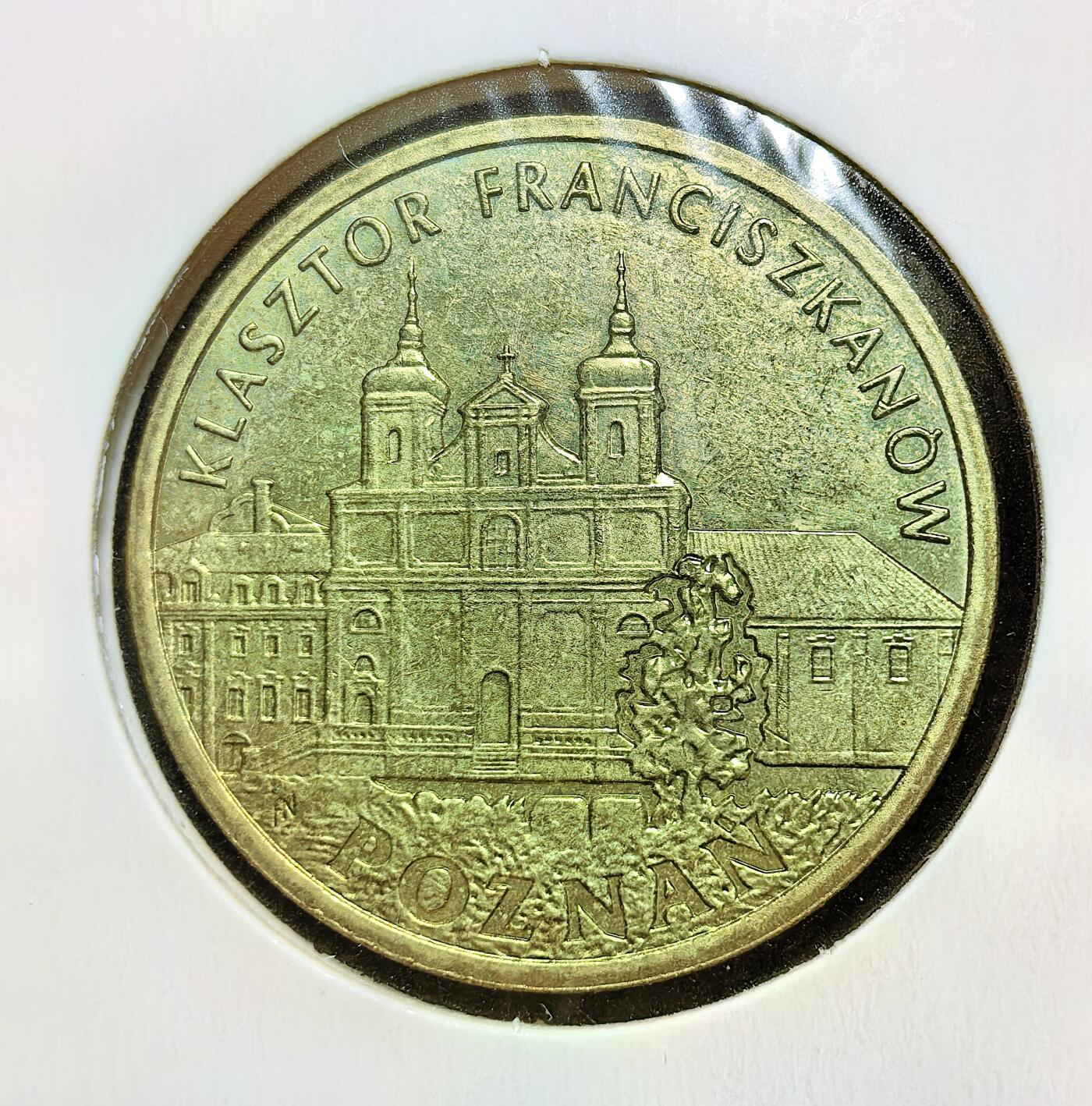 外国优质老铜币银币苏联纪念章，每周六晚九点倒数截拍，满百包邮可寄存，持续收拍 波兰2011年2兹罗提纪念币，属第三共和国 “波兰历史名城” 系列。正面为国徽白鹰，背面是波兹南方济各会修道院，见证波兰文化遗产传承与战后社会发展。