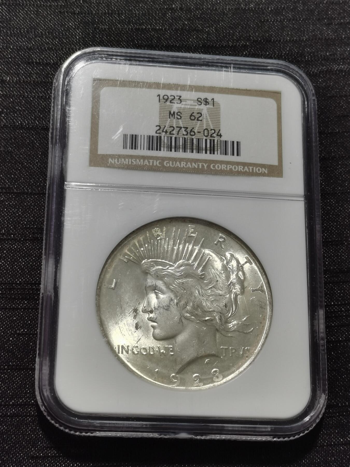 天下钱庄专场欢迎参拍 NGC MS62美国和平鸽一美元银币