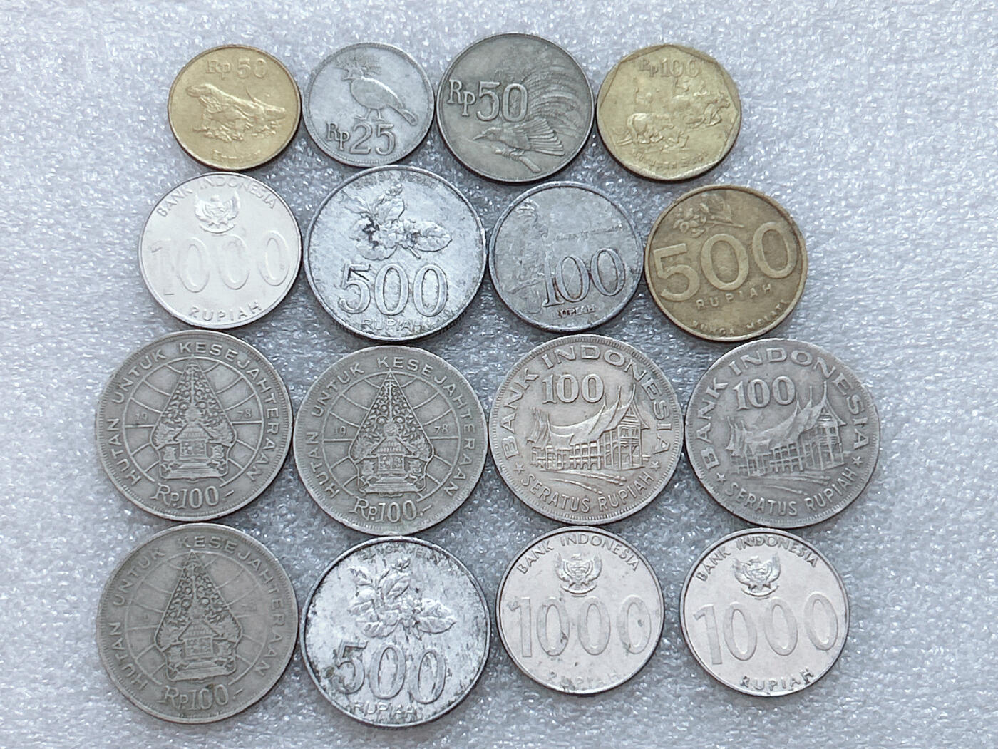 第一海外回流一元起拍收藏 散集专场  第303期 印度尼西亚硬币🇮🇩 16枚