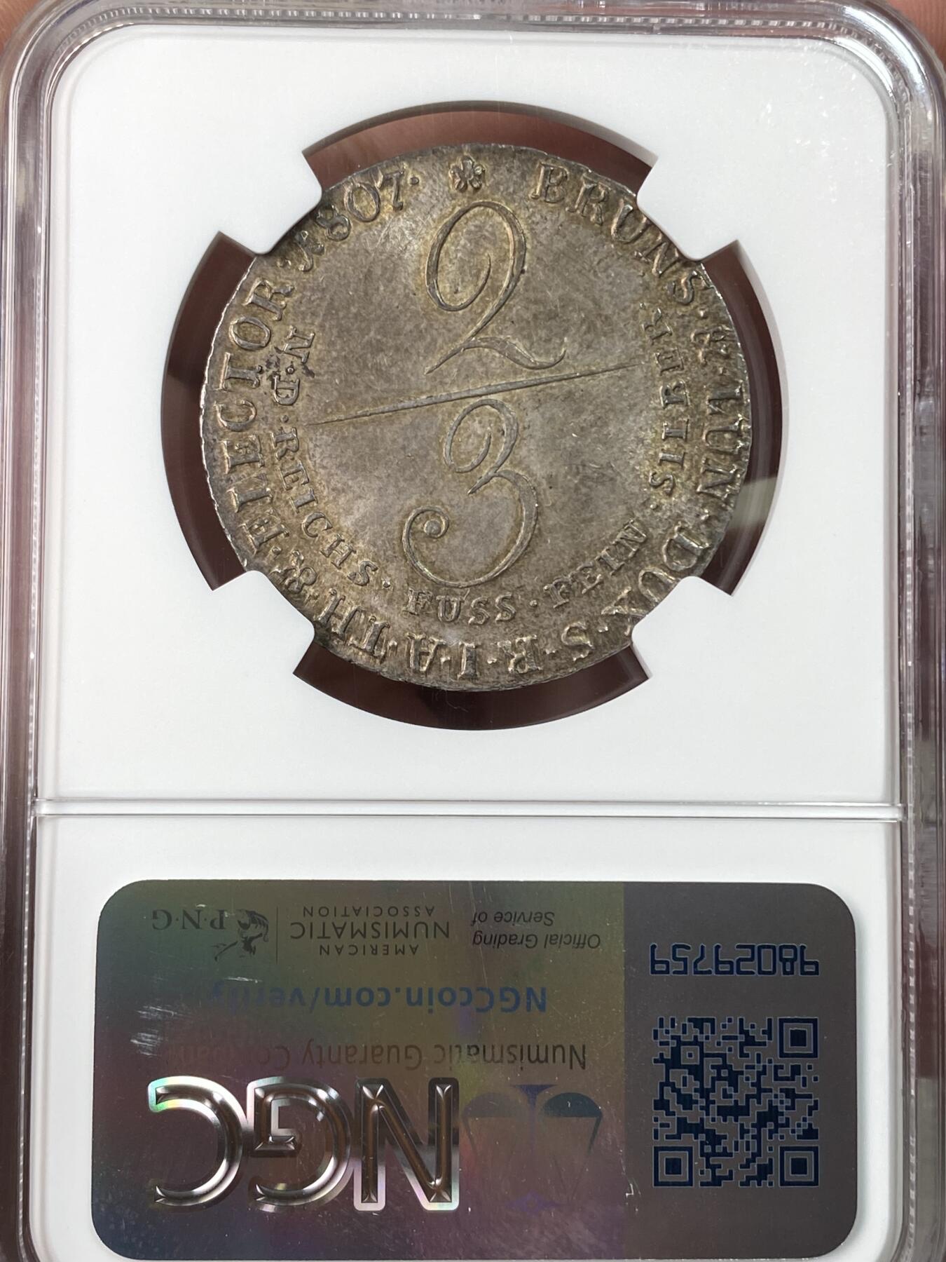 万国钱币拍卖第062期 NGC MS62 1807年德国汉诺威嘉德纹章2/3泰勒银币 罕见早期品种 全深打原味欧陆酱彩环绕 NGC唯二亚军分顶级收藏品质