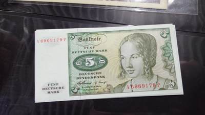世界钱币～微拍第239期暨2026年第20期  部分尾货整理陆续低价起拍清仓 - 1960年初版德国5马克 全新绝品无4尾号179