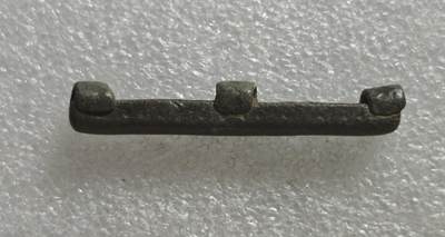 瓶子🏺第232期拍卖会 -  巨港三佛齐王国（室利佛逝王国）船形锡锭，民国青帮大佬杜月笙之子钱币专家杜维善先生所著的《海上丝绸之路钱币要览》中有对其简要描述，铸造时间约800-1200年左右，铸造地在巨港，曾在马来西亚、印尼作为流通钱币