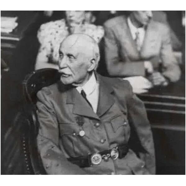 【艺术】德国占维希法国艺术大章1941年 贝当元帅当总理 高浮雕精制超大铜章 68MM 148克