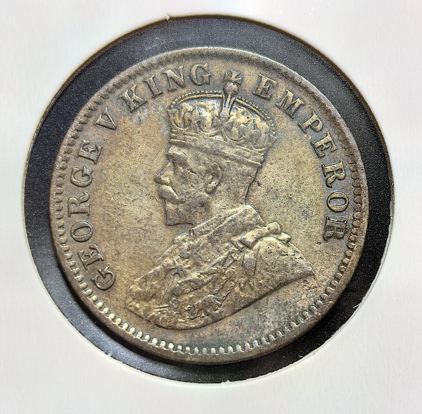 外国优质老铜币银币苏联纪念章，每周六晚九点倒数截拍，满百包邮可寄存，持续收拍 英属印度1918年1/4 安娜铜币，正面为英王乔治五世像，象征英国殖民统治。它是英印货币体系的组成部分，见证了印度在殖民时期的经济与社会状况，也是大英帝国殖民扩张的实物遗存。