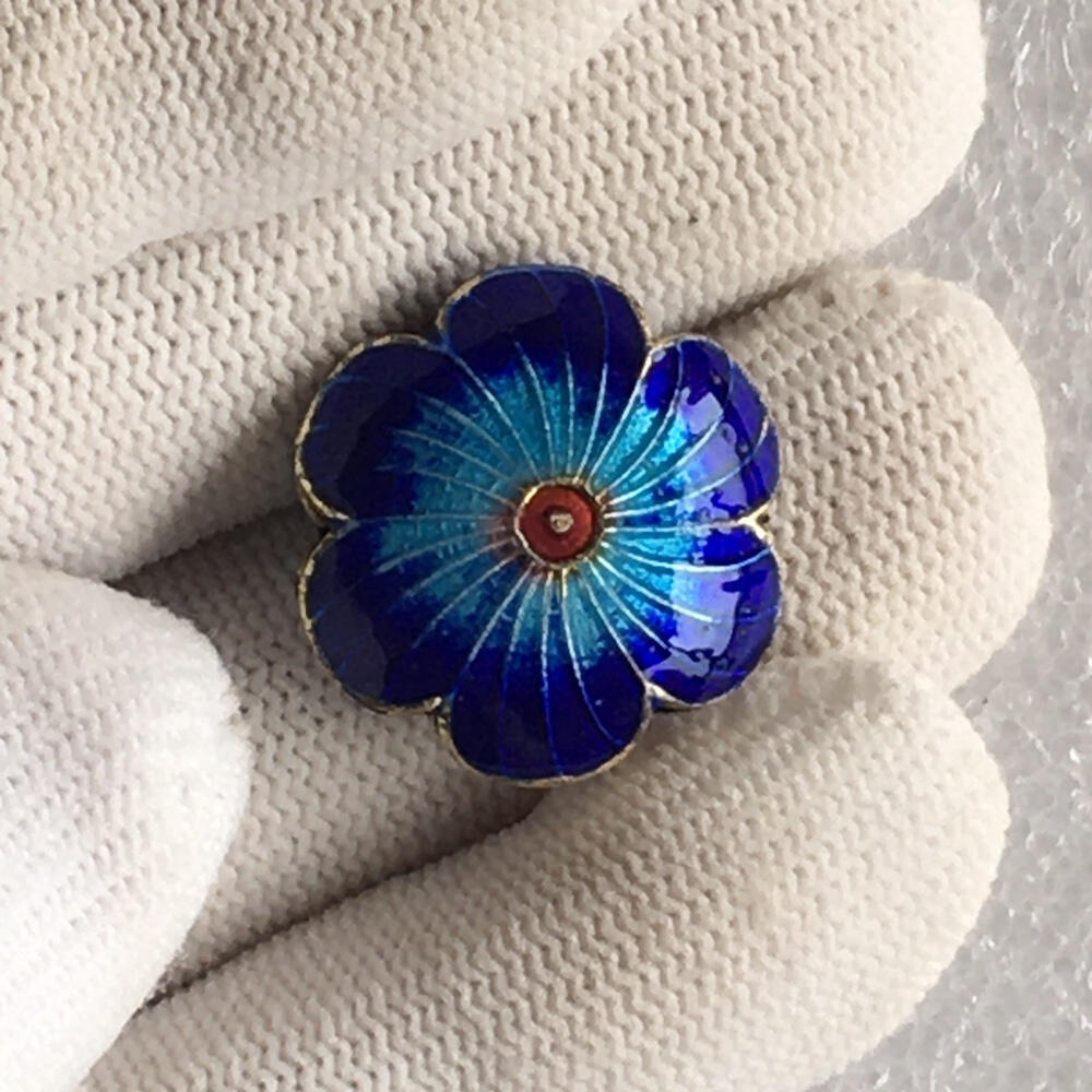         出口创汇时期老北京景泰蓝铜胎烤蓝银蓝掐丝珐琅扁珠异形珠子全品相未使用1枚原版真品回流如图旧藏文玩艺术收藏