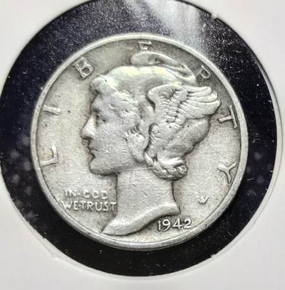 外国优质老铜币银币苏联纪念章，每周六晚九点倒数截拍，满百包邮可寄存，持续收拍 - 美国1942年自由女神10 美分银币，由阿道夫・温曼设计，1916-1945 年铸造。正面是戴弗里吉亚帽的自由女神（被误认作墨丘利），背面束棒与橄榄枝象征力量与和平，1946 年被罗斯福 10 美分取代。