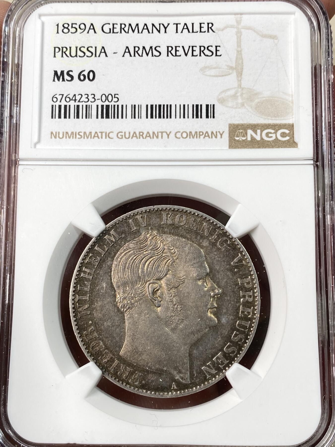 万国钱币拍卖第062期 NGC MS60 1859年德国普鲁士威廉四世离冠鹰流通1泰勒 极美欧陆五彩环绕全深打浮雕质感收藏级