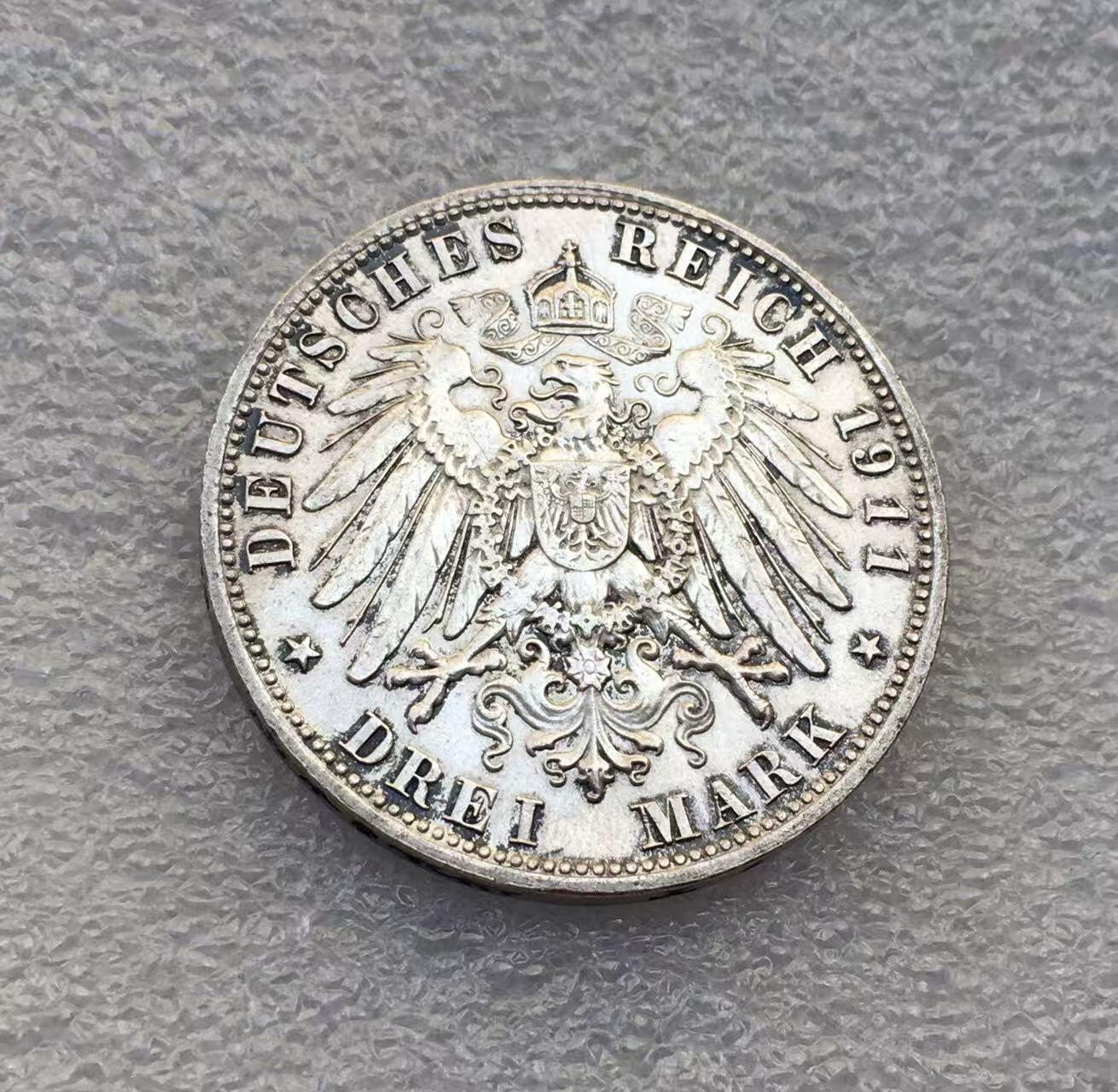 世界钱币专场拍卖 每周二开拍 1911年德国巴伐利亚柳特波德90大寿3马克银币