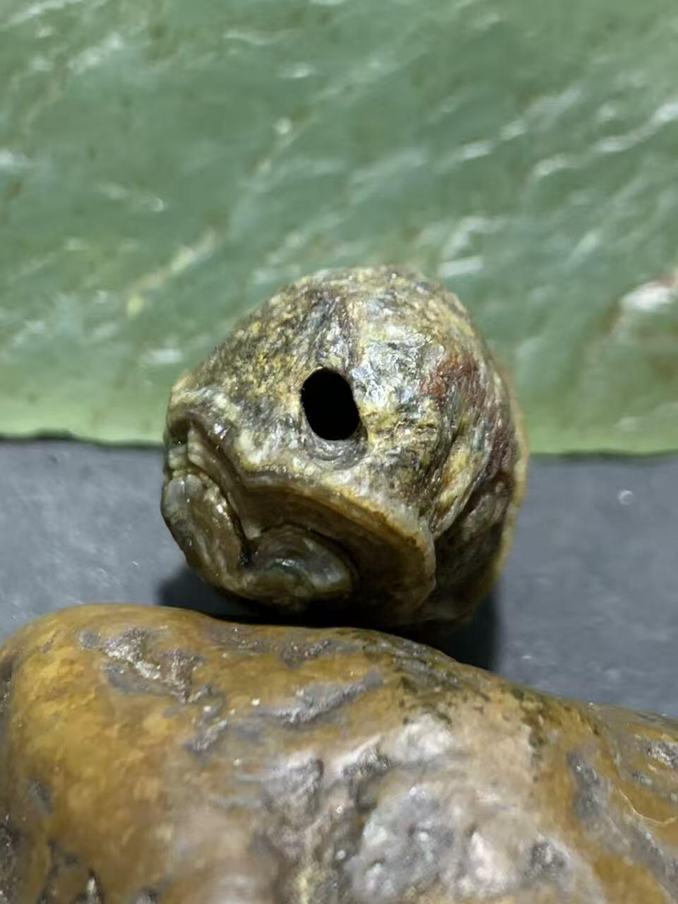 精美罕见8字天眼，眼石原石珠子一颗