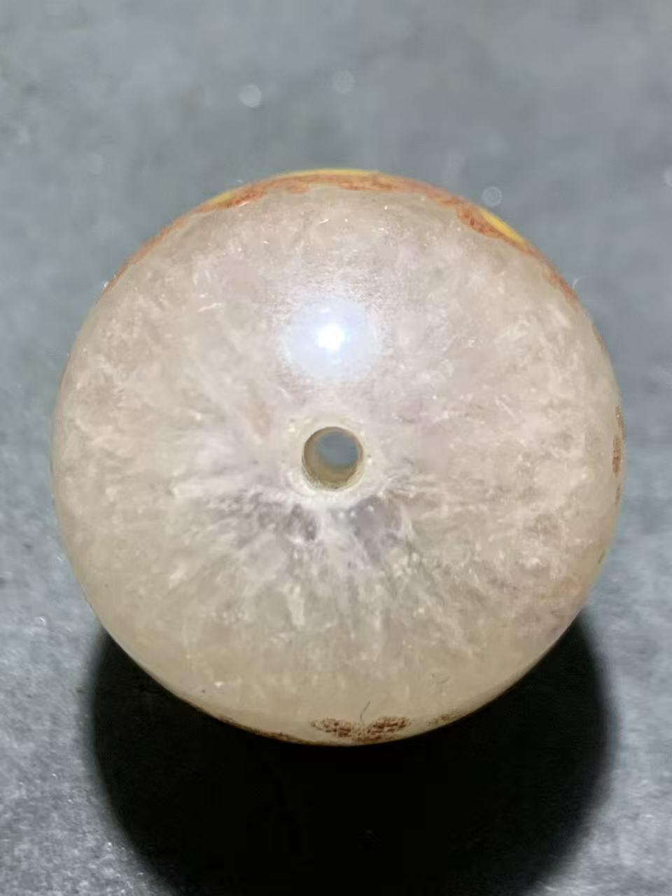 精美冰飘朱砂点腰缠万贯战国红玛瑙圆珠一颗