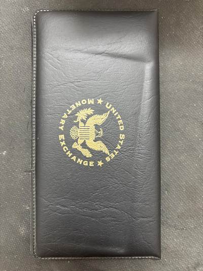 文馨钱币收藏第 296 场，长期接代拍业务 - 稀少 1963 年美国红库 2 美元，全程不带 47 靓号 ，近乎全新，带册子