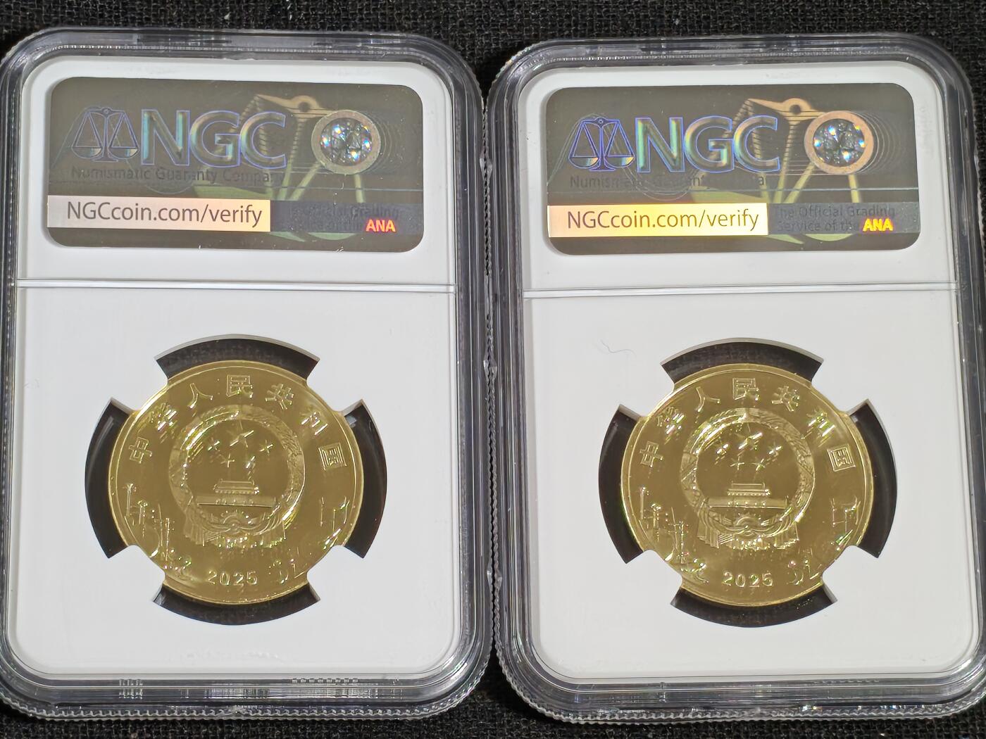 刘世昌艺术品销售中心～虎踞龙蟠*金杨在线联拍群第519期 2025年流通纪念币“京剧艺术-净角”【首日标】（NGC    MS68PL    串号：8579009-041、042）共2枚。