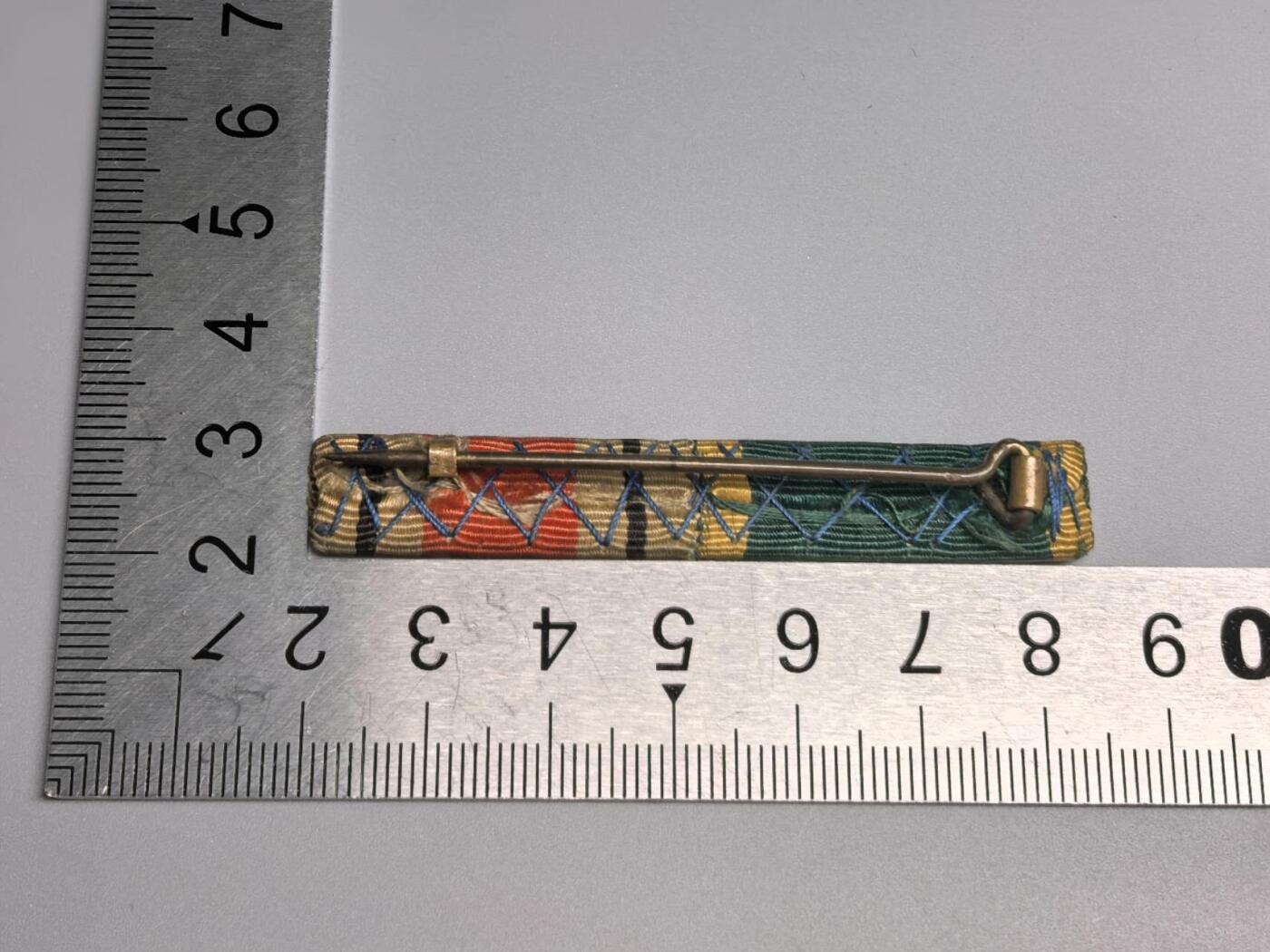 小驴勋章奖章收藏3月14日周六晚六点拍卖（珍爱和平，收藏战争，铭记历史，勿忘国耻，忠党爱国。有偿代拍，送拍规则在简介最后，参拍须阅读规则后再参拍，关系到运费包装发货时效真假辨别等关键信息，拍卖时不再发原图，看大图店主微信码在拍卖店铺介绍里） 英国略章