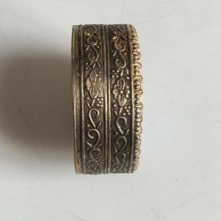        01c创汇出口白铜鎏银镶嵌手绘彩绘仕女老瓷片老瓷板画首饰盒粉盒印泥盒1个原版真品库存老货旧藏文玩艺术收藏