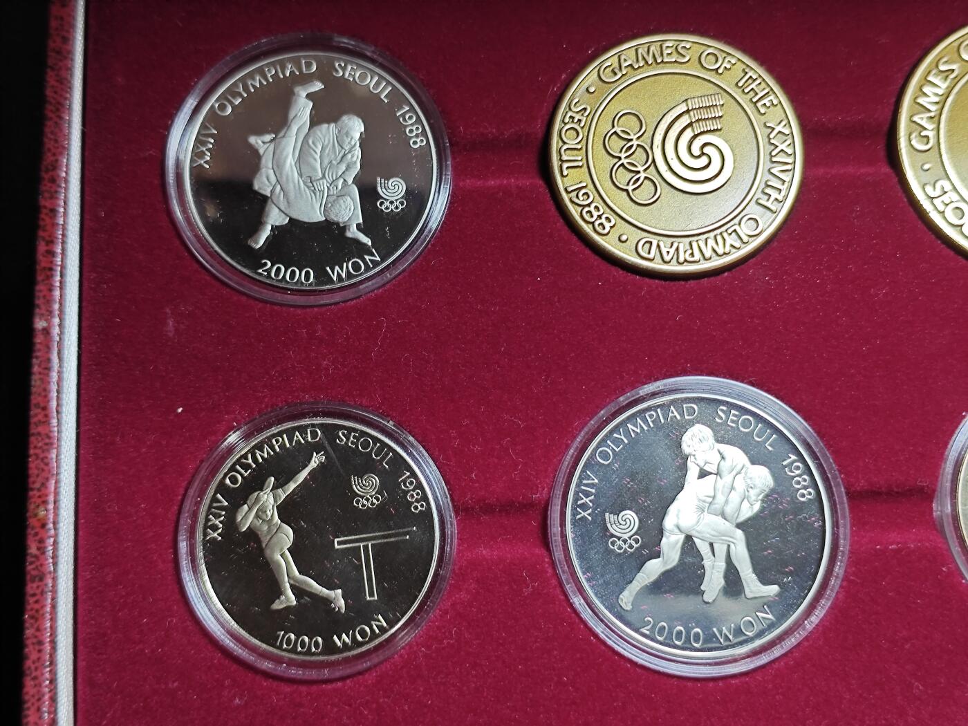 KK钱币收藏小铺   套币专场 2月预留时间 周末发货  韩国奥运纪念套币 精制套币