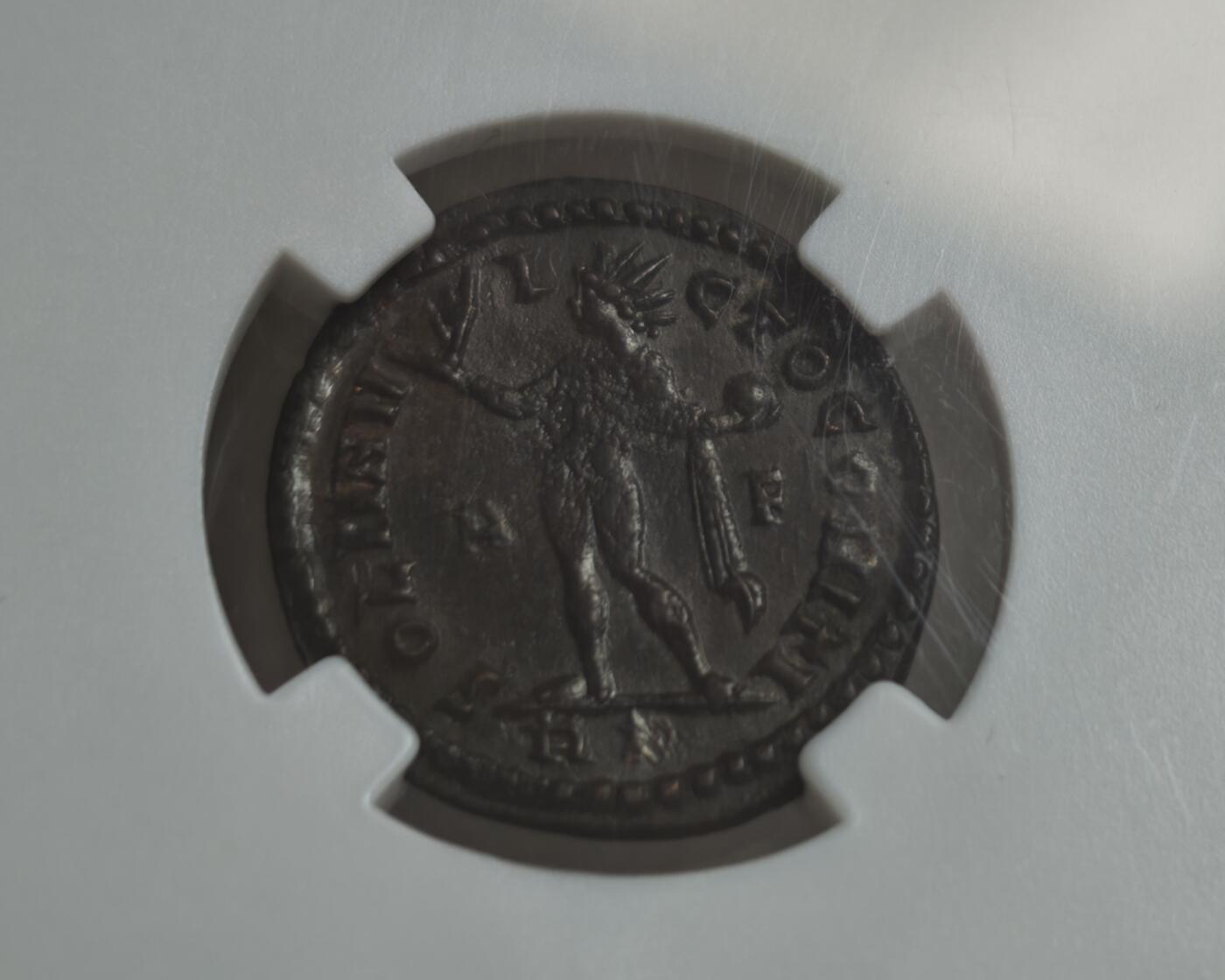 瓶子🏺第233期拍卖会  古罗马李锡尼乌斯一世（Licinius I）太阳神主题铜币   罗马帝国西部皇帝李锡尼乌斯一世（Flavius Valerius Licinianus Licinius） 发行的青铜铜币（Follis/Nummus）主题为太阳神索尔（Sol Invictus），铸造于公元308-324年间