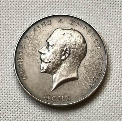 甄臻铺-世界币章拍卖（第54期），3月28日甄品场拍品征集中，送拍享返佣金等优惠多多 - 1930年英国皇家艺术协会（RSA）西班牙语高级考试纪念银章，乔治五世国王肖像，带原装红皮盒，直径56毫米，重90克，品相完美，包浆自然（买家违约重拍）